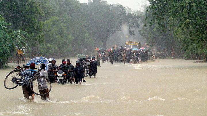 Monsoon rains in Sri Lanka (image courtesy Wikimedia Commons)